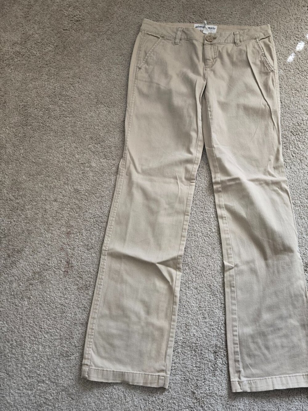 Aeropostale size 7/8 stretch Khakis